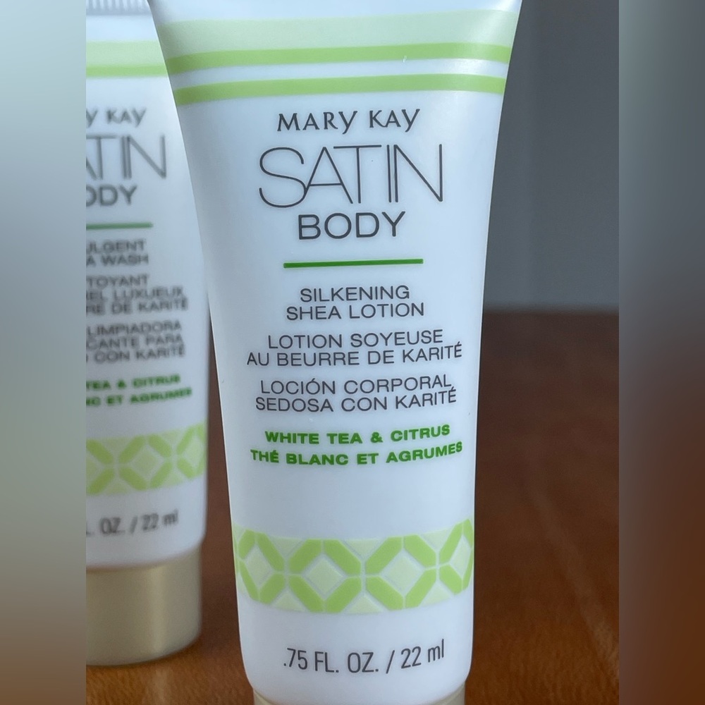 Mary Kay Satin Hands White Tea Citrus Travel Size Set Wash Scrub Lotion.75oz NEW - Picture 6 of 7